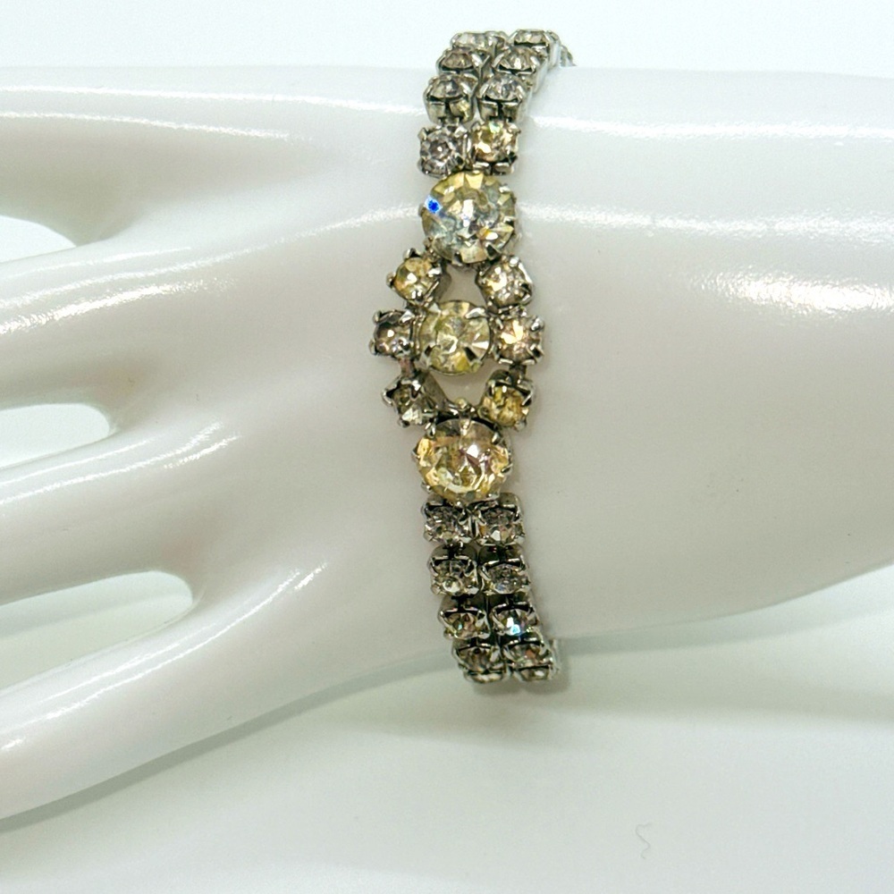 Vintage 1950’s Weiss rhinestone bracelet​​